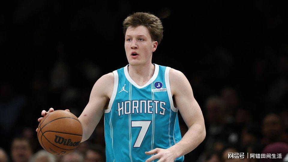 太阳首节41分遭22分逆转:数据拆解火箭躺赢背后的战术崩塌 体育新闻