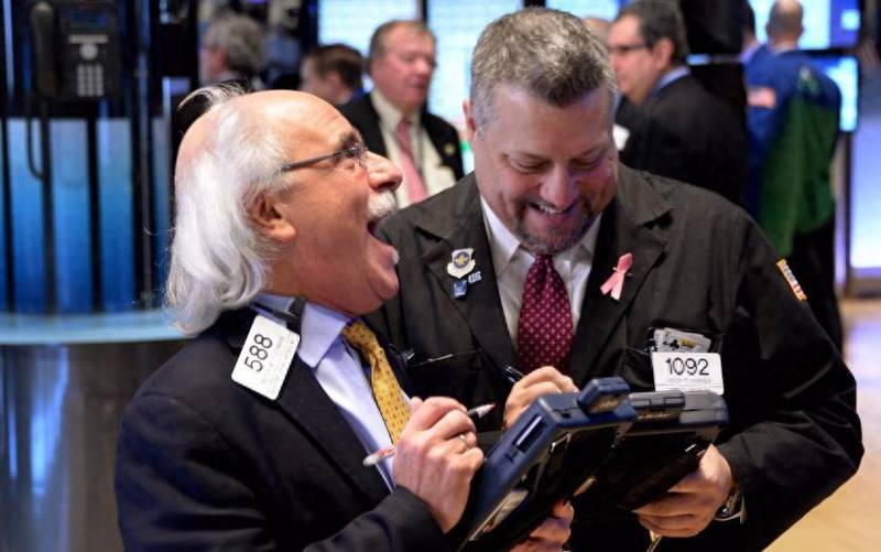 12小时赚到14亿！当战火还在燃烧时，有些人的钱袋却悄悄鼓了起来