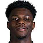  社媒风波突起，楚阿梅尼迅速澄清账号归属。 体育新闻