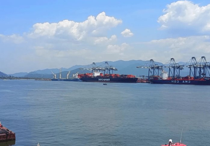  美国驻圣保罗总领事直言不讳；巴西桑托斯港竞标风波再起，中国企业面临新挑战。 新闻