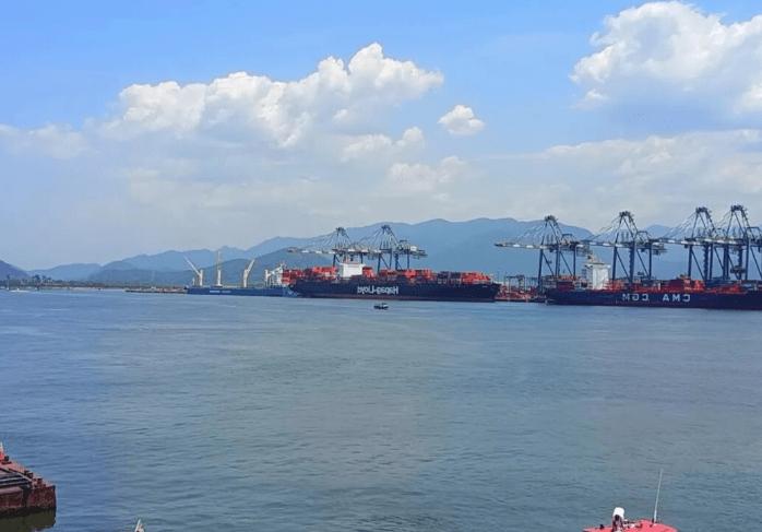  美国驻圣保罗总领事直言不讳；巴西桑托斯港竞标风波再起，中国企业面临新挑战。 新闻