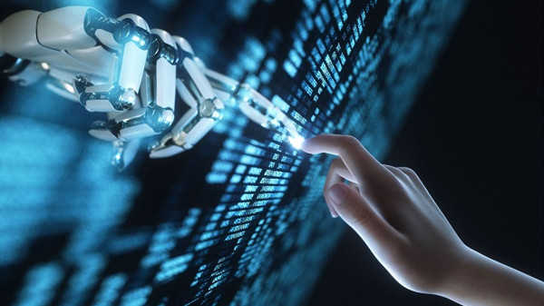  技术架构深度解析：东莞-香港国际空港中心如何实现640亿货值跨越 新闻