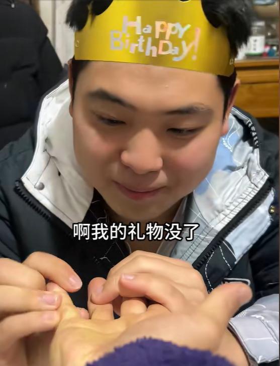 从「穷人过生日」事件拆解:家庭教育中容易被忽视的价值判断维度 情感心理